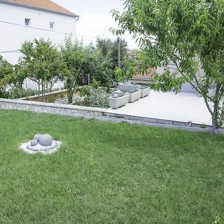 Kraj 14000d Apartamento *